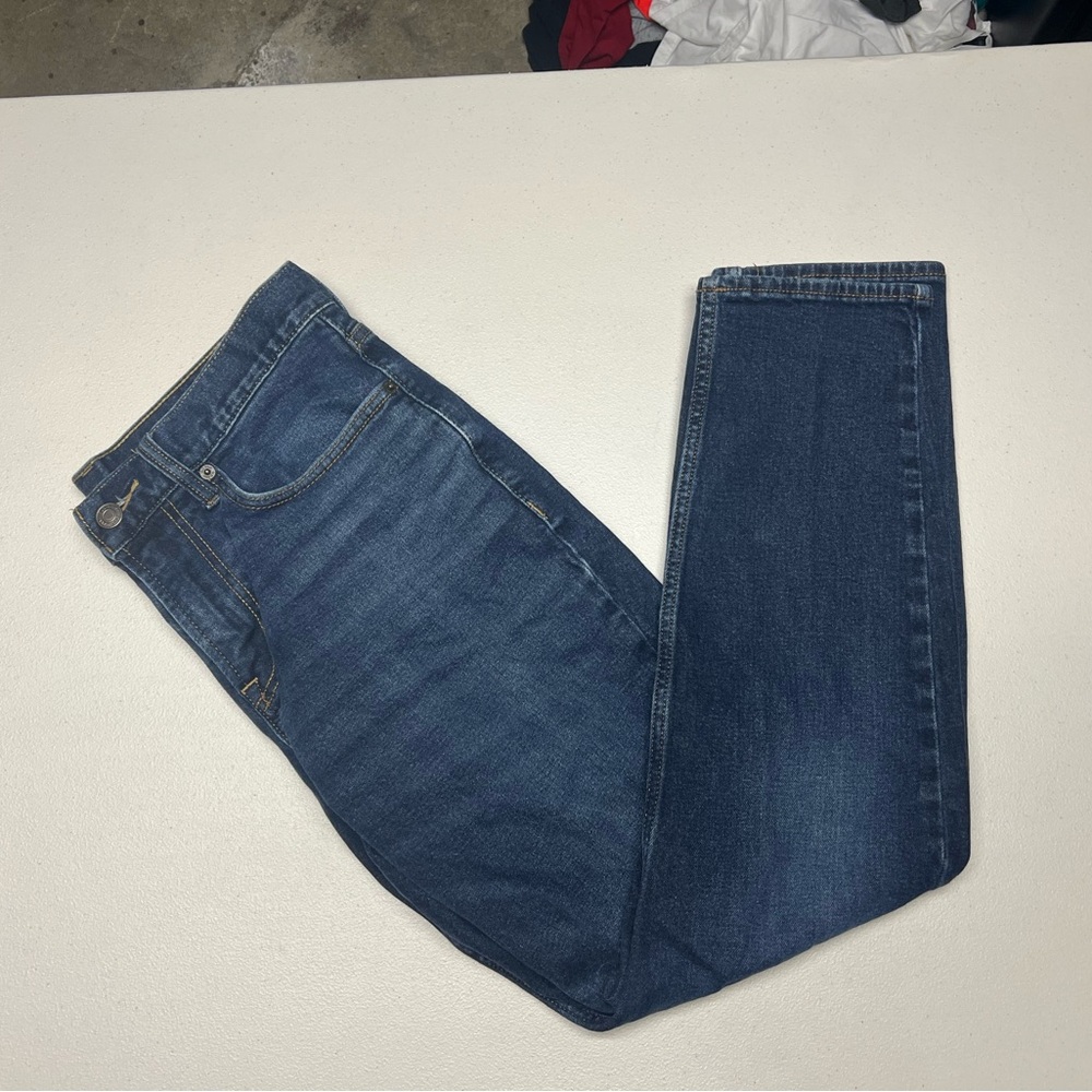 Athletic Fit Blue Denim Jeans